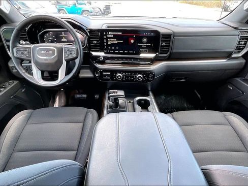 Used 2025 GMC Sierra 1500 Elevation image 7