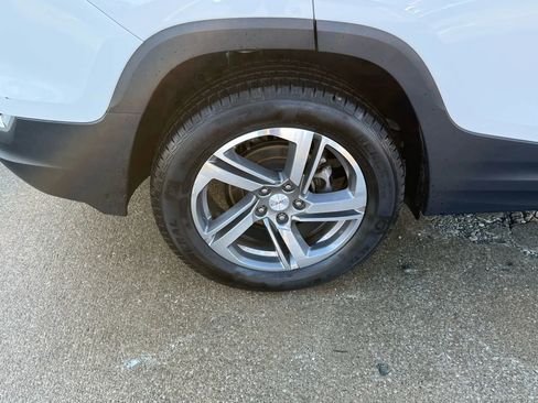 Used 2020 GMC Terrain SLT image 45