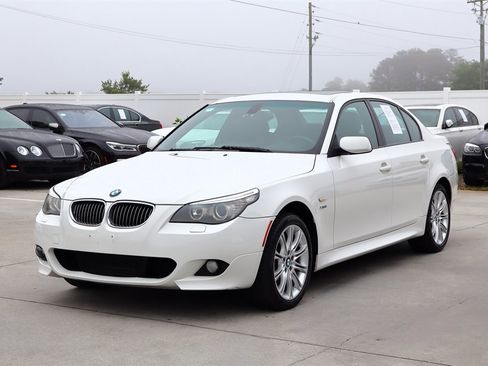 Used 2009 BMW 528i xDrive Sedan AWD/4WD image 3
