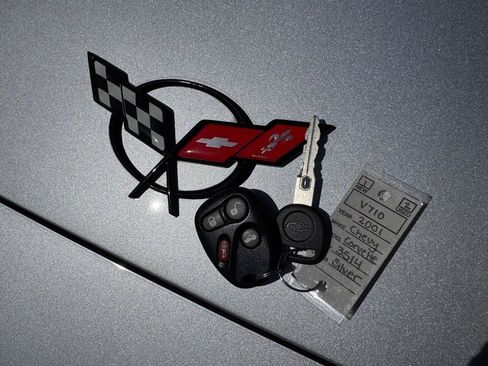Used 2001 Chevrolet Corvette Coupe w/ Preferred Equipment Group2 RWD image 26