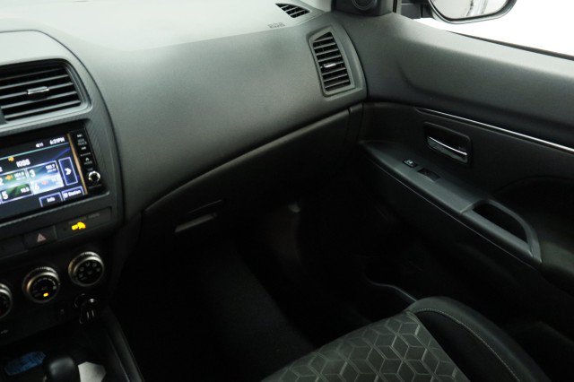 Used 2024 Mitsubishi Outlander Sport ES AWD/4WD image 25
