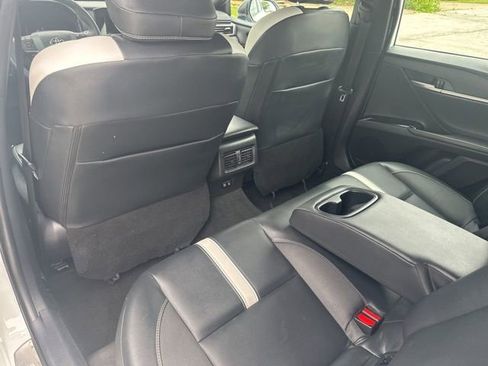 Used 2025 Toyota Camry SE FWD image 50
