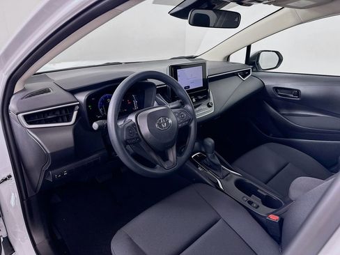 Used 2026 Toyota Corolla LE image 9