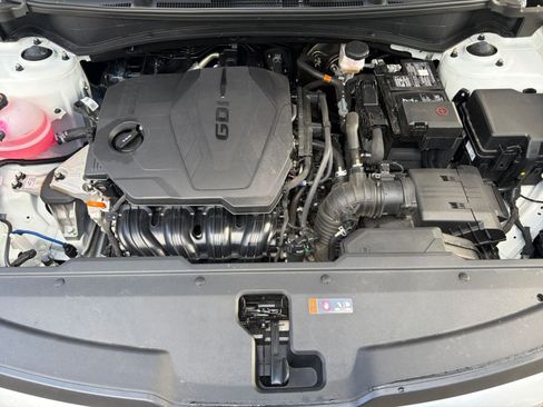 Used 2025 Kia Sportage LX image 25