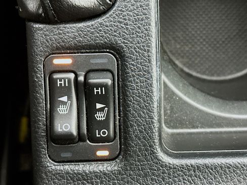 Used 2017 Subaru Crosstrek 2.0i Premium image 25