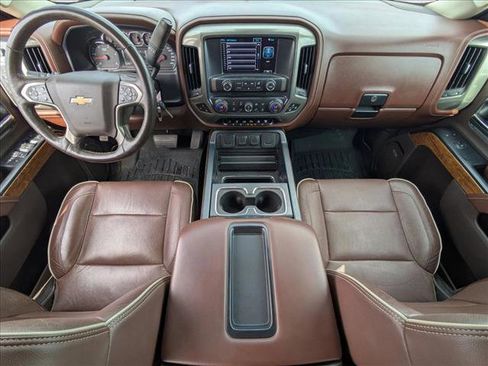 Used 2015 Chevrolet Silverado 2500 High Country w/ Duramax Plus Package image 16