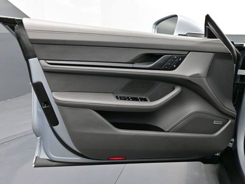 Certified 2022 Porsche Taycan 4S AWD/4WD image 7
