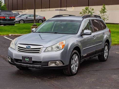 Used 2012 Subaru Outback 2.5i Premium AWD/4WD image 3