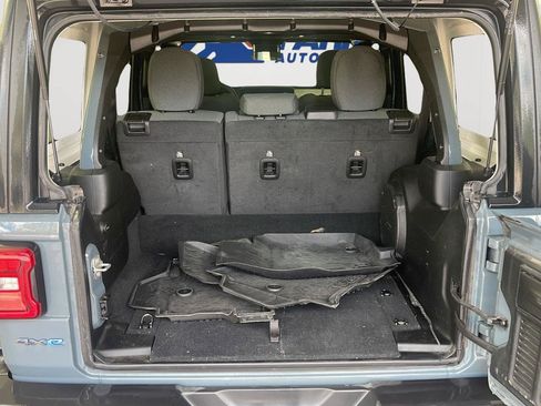 Used 2024 Jeep Wrangler Unlimited AWD/4WD image 11