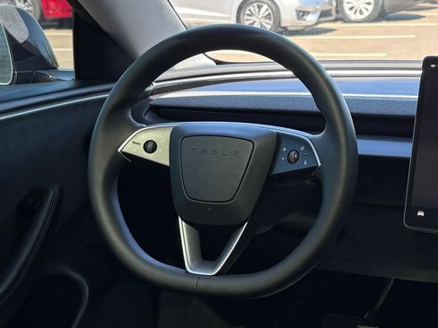 Used 2025 Tesla Model 3 Long Range AWD/4WD image 19