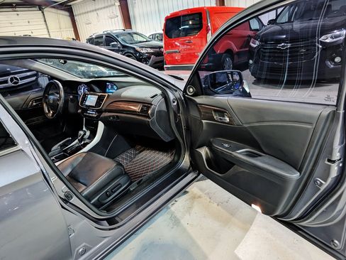 Used 2016 Honda Accord EX-L image 26
