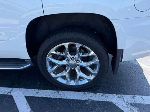 Used 2017 Chevrolet Tahoe Premier AWD/4WD image 5
