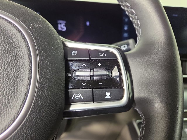 Certified 2026 Kia Carnival LXS FWD image 23