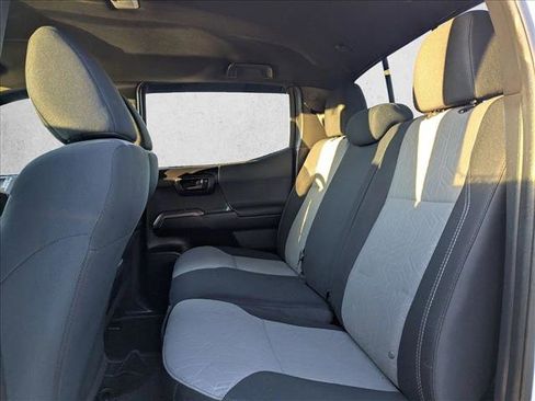 Used 2020 Toyota Tacoma TRD Off-Road image 27