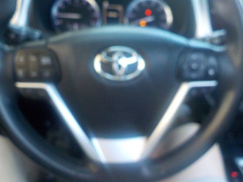 Used 2018 Toyota Highlander Limited Platinum image 20