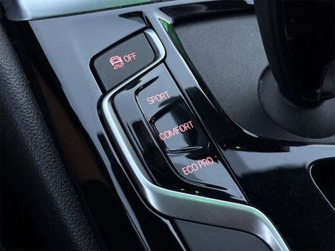 Used 2020 BMW 530i image 22