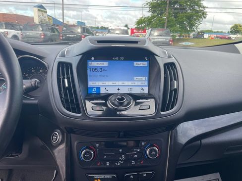Used 2017 Ford Escape Titanium FWD image 20