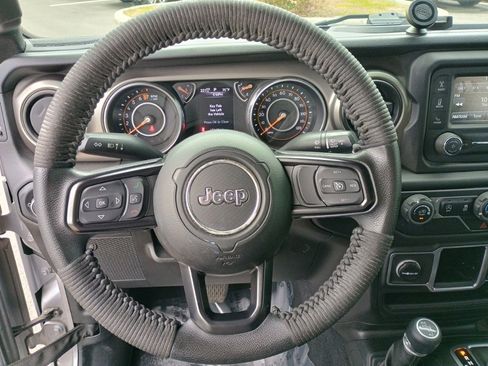 Used 2018 Jeep Wrangler Unlimited Sport image 24