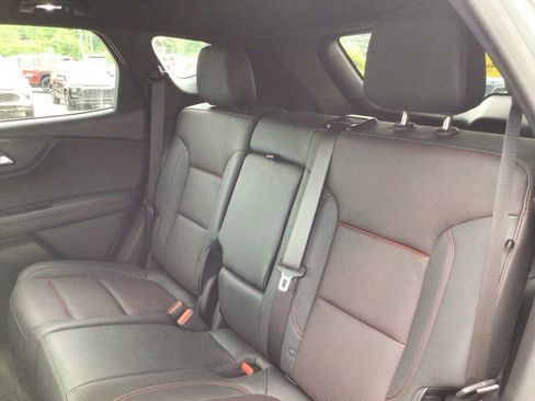 Used 2024 Chevrolet Blazer RS w/ LPO, Floor Liner Package FWD image 33