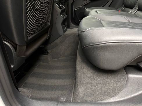 Used 2019 Audi Q5 2.0T Premium Plus w/ Premium Plus Package image 12