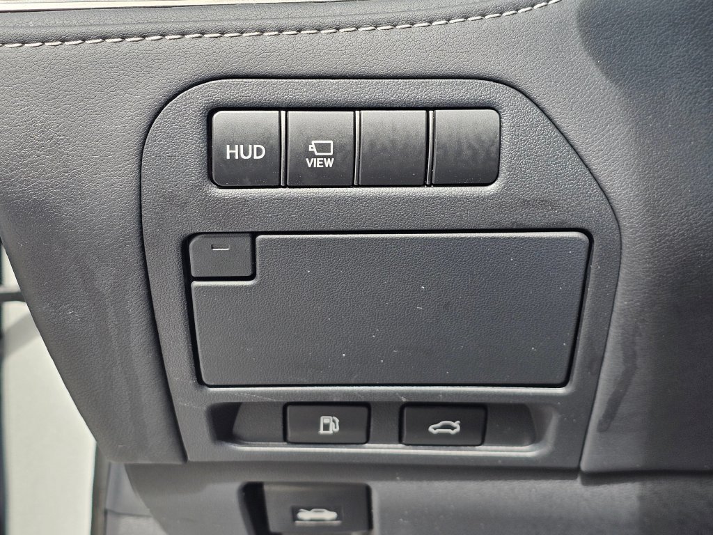 Used 2018 Lexus LS 500 AWD w/ Interior Upgrade Package image 18