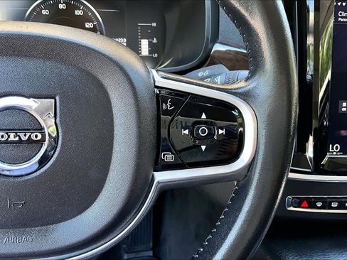 Used 2017 Volvo S90 T5 Momentum w/ Vision Package FWD image 25