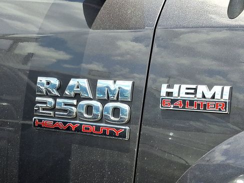 Used 2018 RAM 2500 Laramie w/ Convenience Group AWD/4WD image 4