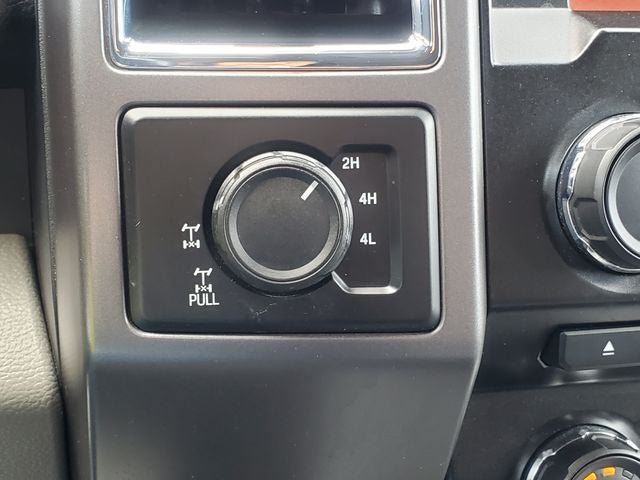 Used 2015 Ford F150 XLT w/ Equipment Group 302A Luxury AWD/4WD image 21