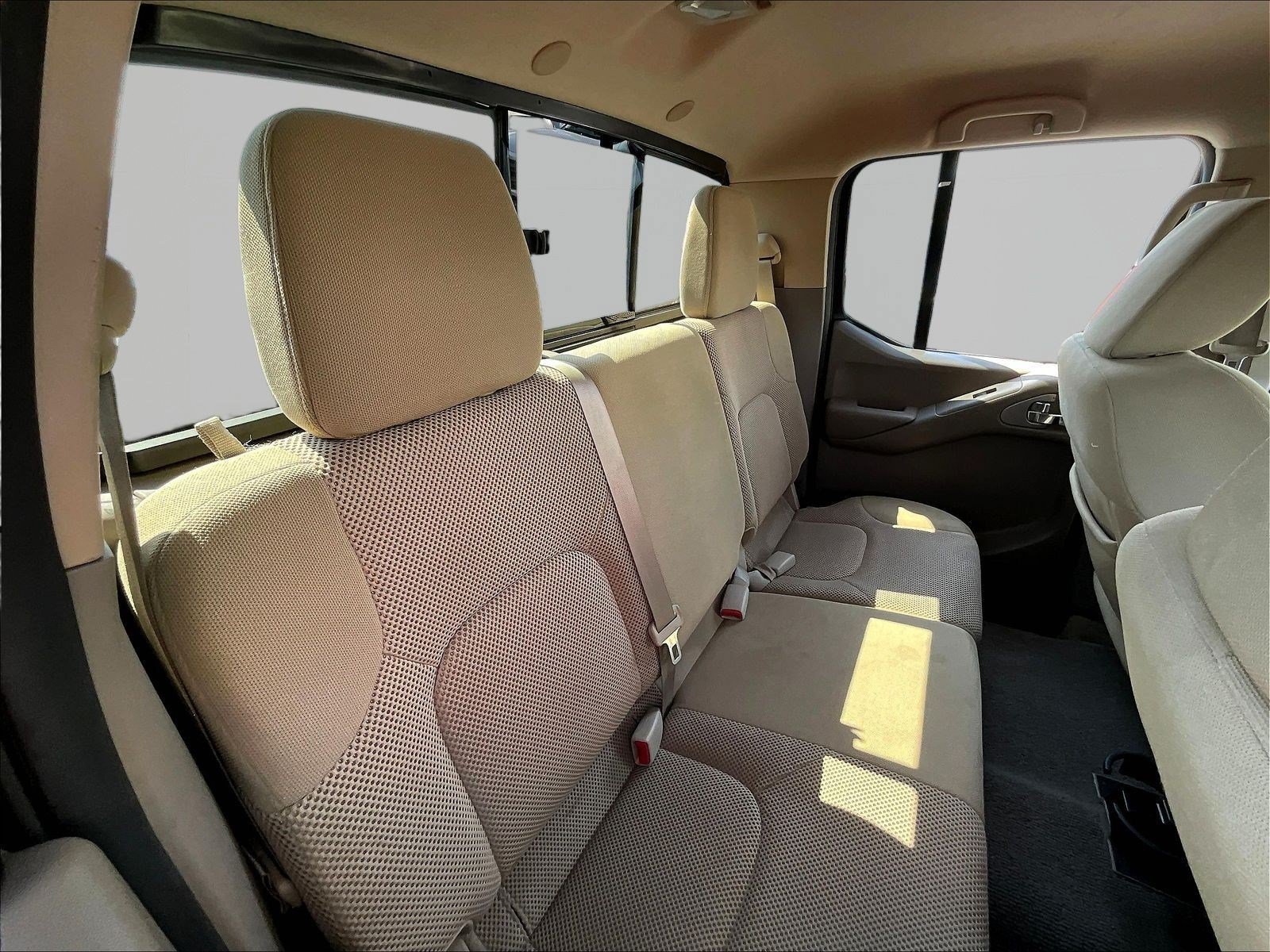 Used 2018 Nissan Frontier SV RWD image 26