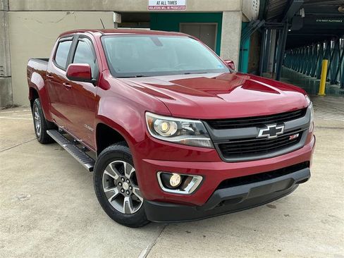 Used 2017 Chevrolet Colorado Z71 RWD image 7