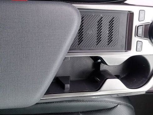 Certified 2022 Kia EV6 Wind w/ Wind Technology Package AWD/4WD image 14