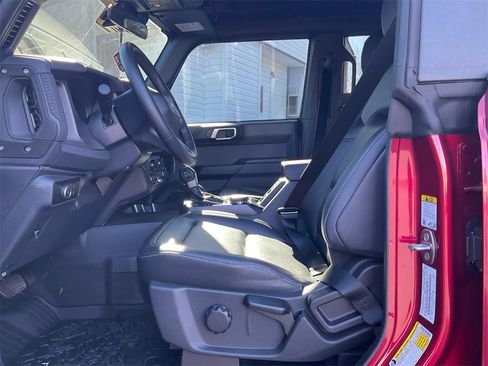 Certified 2025 Ford Bronco Big Bend w/ Black Diamond Package image 14