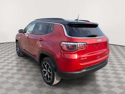 Used 2025 Jeep Compass Limited image 7