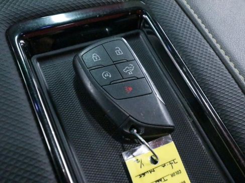 Used 2022 Chevrolet Silverado 1500 ZR2 w/ Technology Package AWD/4WD image 24