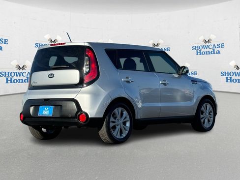 Used 2015 Kia Soul + image 8
