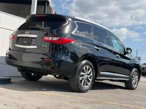 Used 2013 INFINITI JX35 AWD w/ Premium Pkg image 4