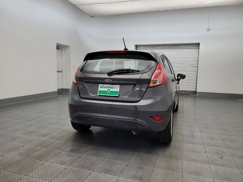 Used 2018 Ford Fiesta SE image 7