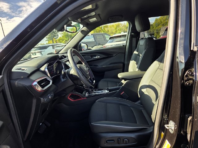 Certified 2023 Chevrolet TrailBlazer RS w/ Convenience Package AWD/4WD image 20