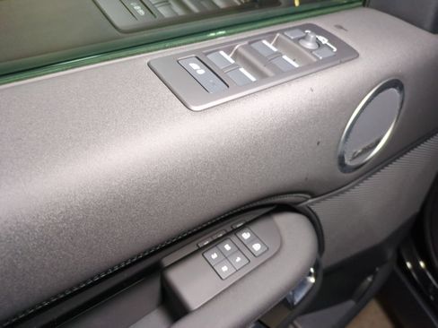 New 2026 Land Rover Discovery S AWD/4WD image 12