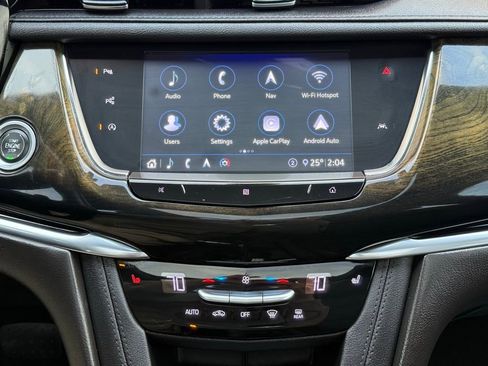Used 2020 Cadillac XT6 Premium Luxury FWD image 38