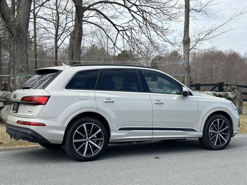 Used 2023 Audi Q7 3.0T Premium Plus w/ Premium Plus Package AWD/4WD image 18
