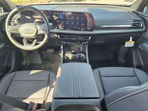 New 2026 Chevrolet Traverse LT image 18