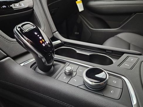 New 2026 Cadillac XT5 Luxury w/ LPO, Floor Liner Package image 20