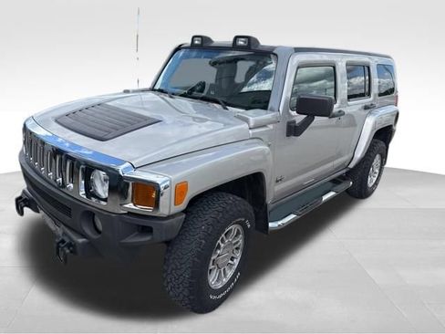 Used 2007 HUMMER H3 AWD/4WD image 2