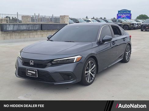 Used 2022 Honda Civic Touring image 1