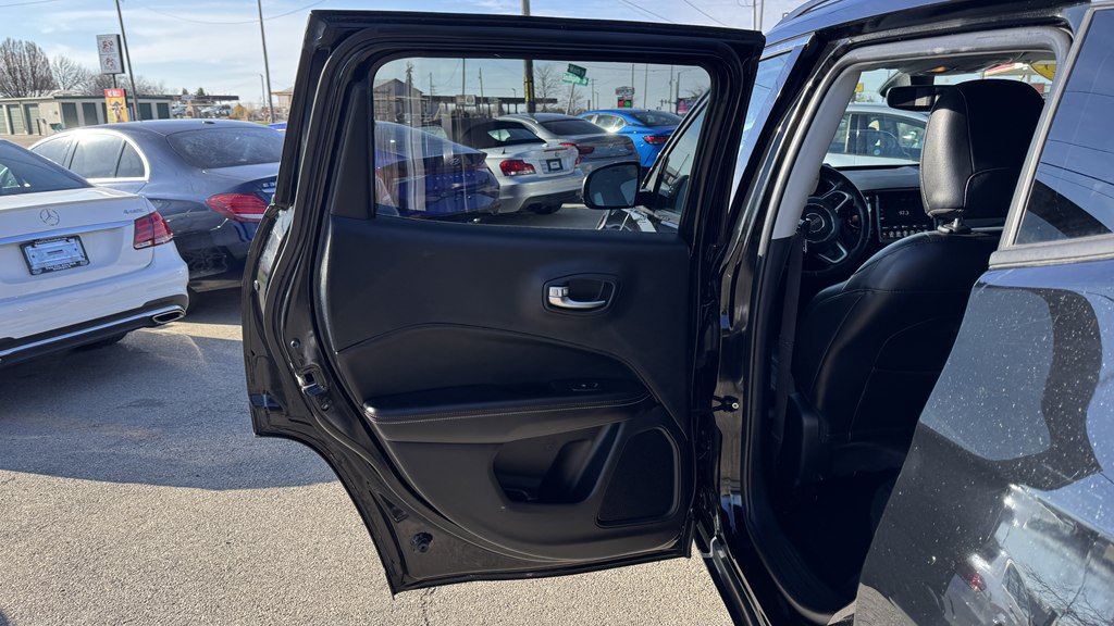 Used 2019 Jeep Compass Limited AWD/4WD image 20