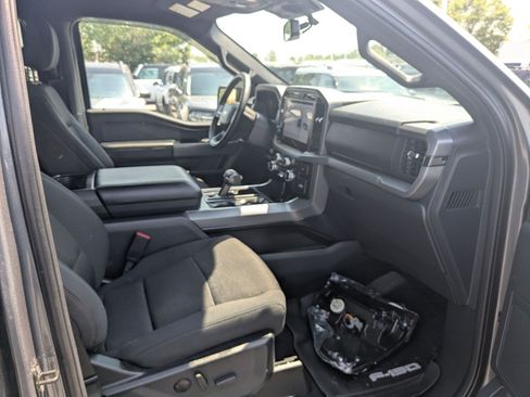 Used 2025 Ford F150 XLT w/ Equipment Group 302A MID AWD/4WD image 33
