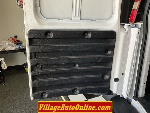 Used 2017 Chevrolet Express 2500 RWD image 23
