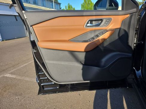 New 2026 Nissan Rogue Platinum AWD/4WD image 15