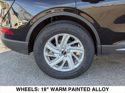 Used 2022 Lincoln Corsair Standard image 9